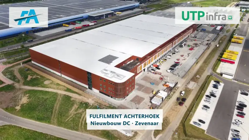 Luchtopname van het nieuwbouw distributiecentrum van Fulfilment Achterhoek in Zevenaar